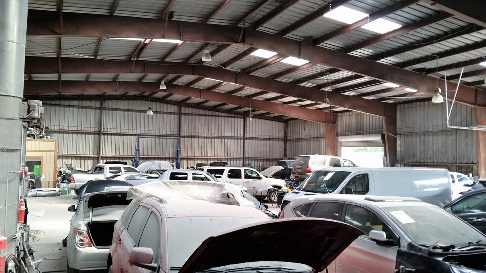 More Photos Of 110 W Little York Rd, Houston Warehouse For Sale