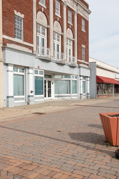 More Photos Of 616 E Landis Ave, Vineland Office Residential For Lease