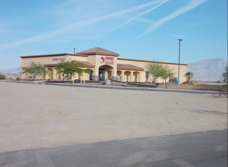 More Photos Of 1220-1332 Van Buren St, Thermal Land For Sale