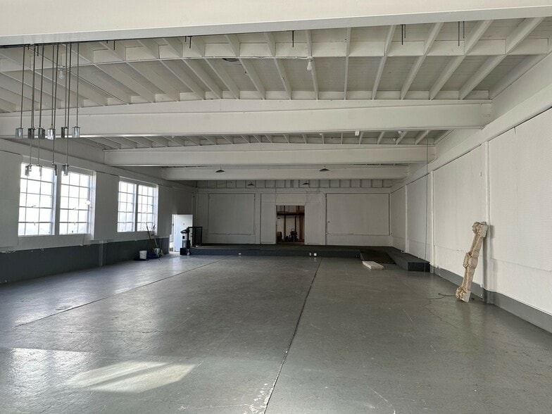 More Photos Of 634 5th Ave, San Rafael Storefront For Lease