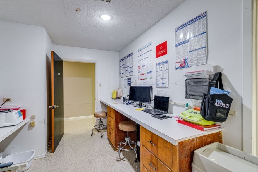 More Photos Of 161 Christian Dr, Rayville Medical For Sale