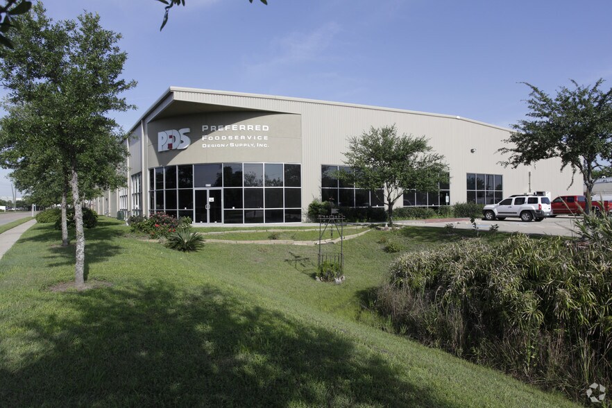 Primary Photo Of 1771 Crosspoint Ave, Houston Warehouse For Sale