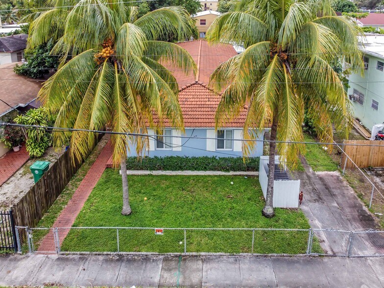 More Photos Of 976 NW 6th St, Miami Apartments For Sale