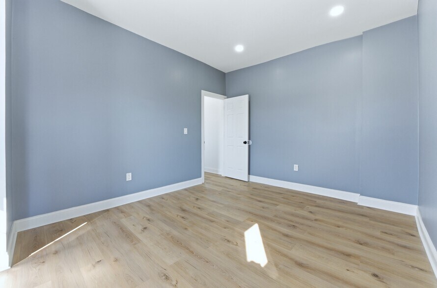 More Photos Of 615 E 22nd St, Paterson Apartments For Sale