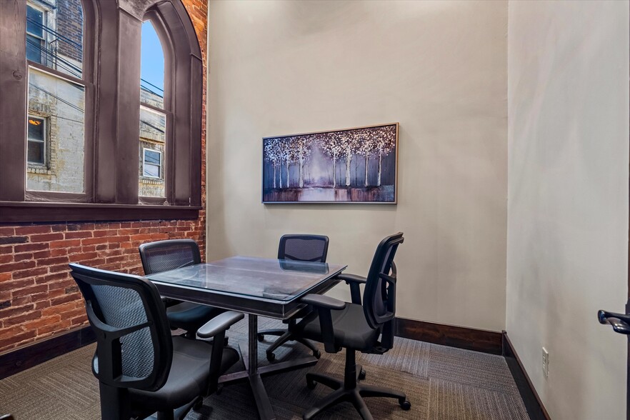 More Photos Of 127-131 W Market St, Cadiz Storefront Retail Residential For Sale