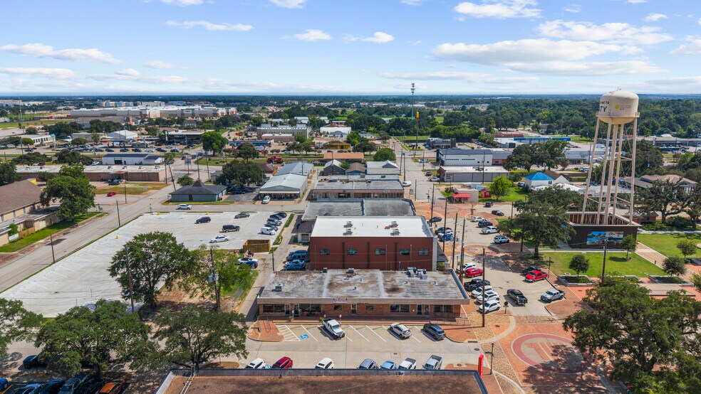 More Photos Of 5613 3rd St, Katy Storefront For Lease