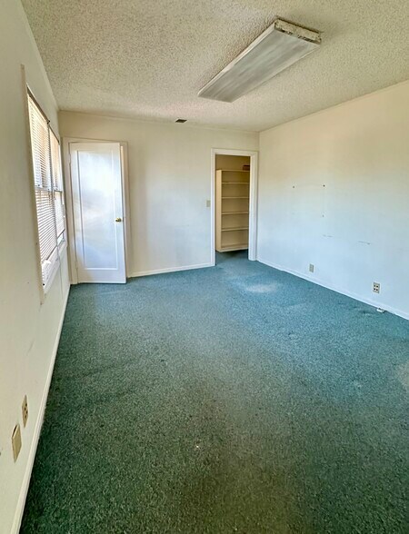 More Photos Of 2062 Washington Ave, San Leandro Apartments For Sale