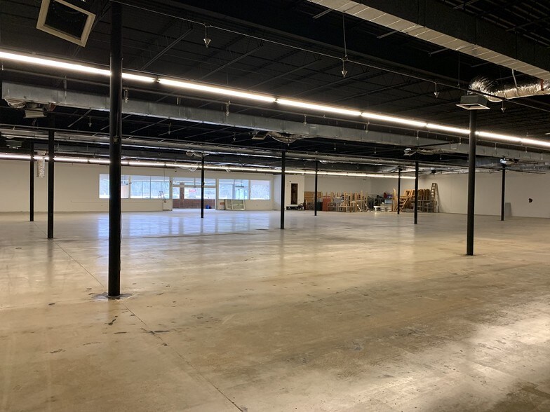 More Photos Of 3215 Wilcox Blvd, Chattanooga Distribution For Lease