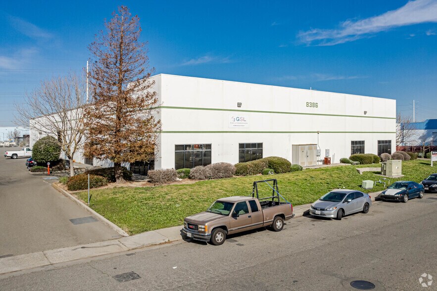 More Photos Of 8386 Rovana Cir, Sacramento Industrial For Sale