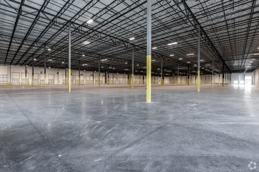 More Photos Of 3210 N Central Expy, McKinney Unknown For Lease