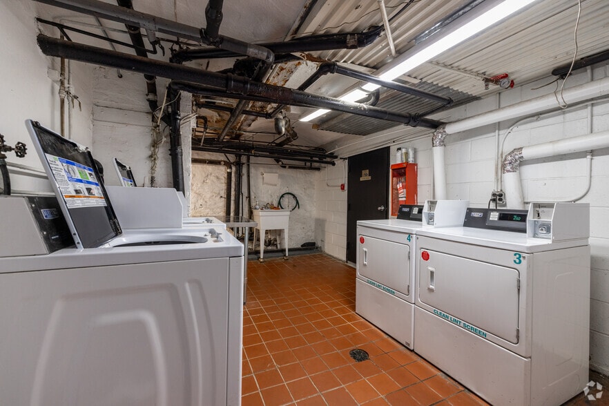 More Photos Of 484 Amsterdam Ave, New York Apartments For Sale