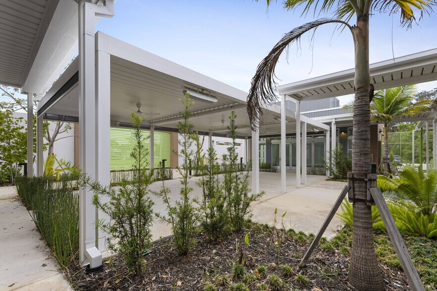 More Photos Of 3601 Bonita Beach Rd, Bonita Springs General Retail For Sale