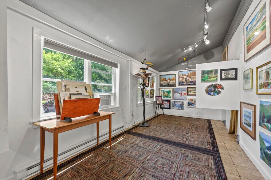 More Photos Of 8 Center St, West Stockbridge Restaurant For Sale