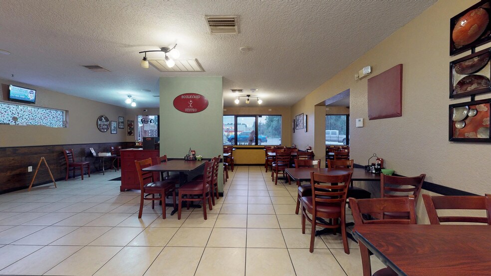 More Photos Of 9576 N Citrus Springs Blvd, Citrus Springs Restaurant For Lease