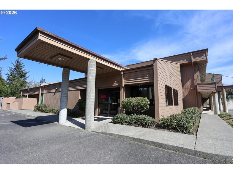 More Photos Of , Coos Bay Office For Sale