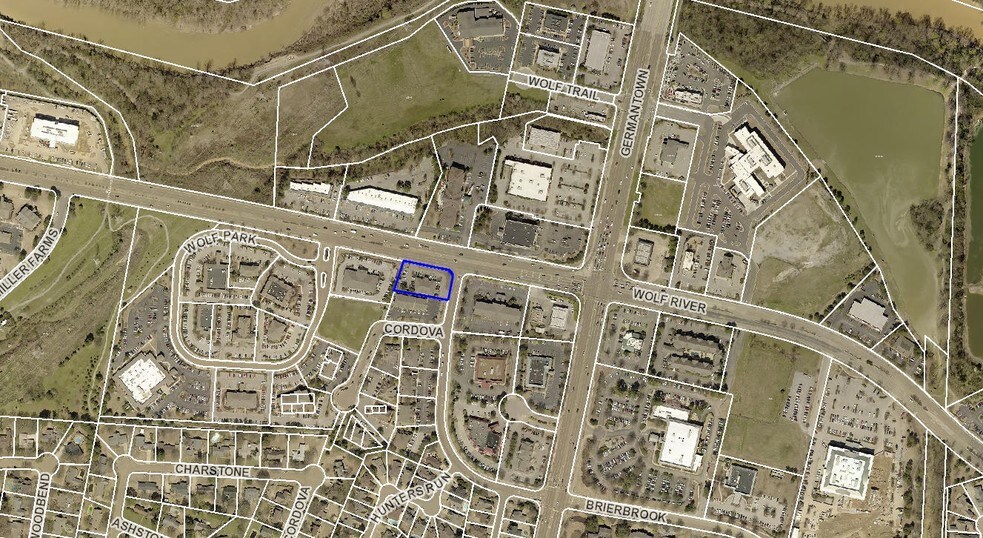 More Photos Of 7751 Wolf River Blvd, Germantown Medical For Lease