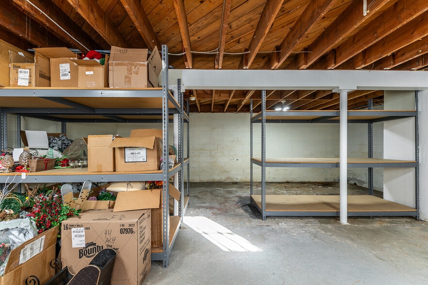 More Photos Of 22 Kent Road, Cornwall Bridge Loft Creative Space For Sale