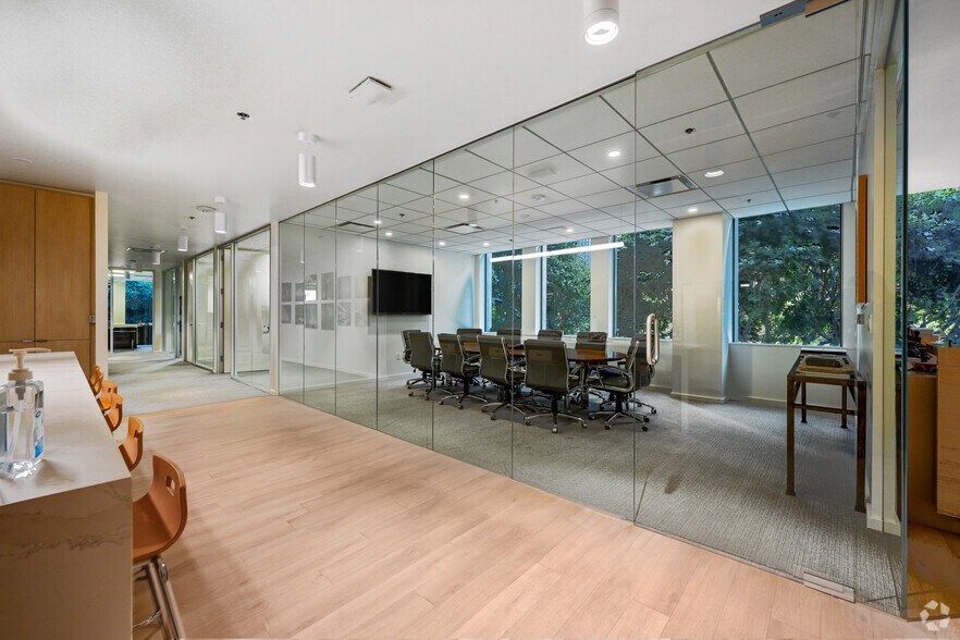 More Photos Of 626 Wilshire Blvd, Los Angeles Office For Lease