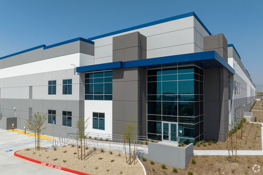 Primary Photo Of 6237 Cajon Blvd, San Bernardino Distribution For Lease