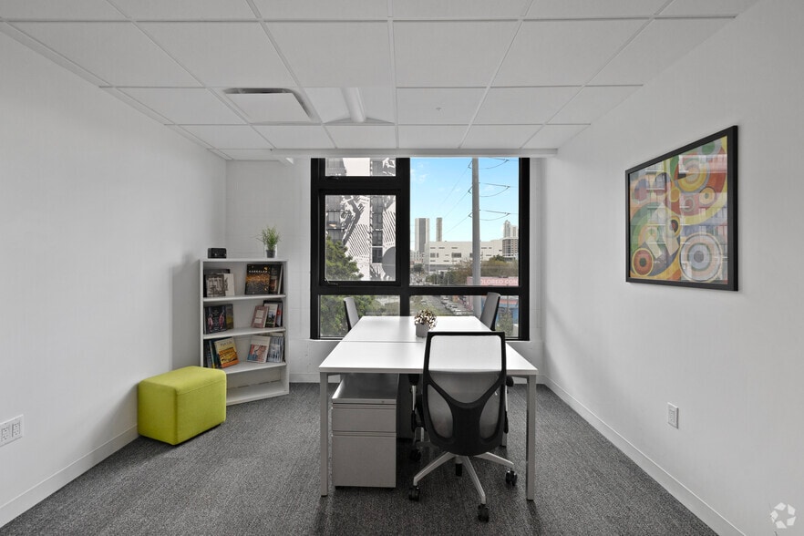 More Photos Of 218 NW 24th St, Miami Coworking Space