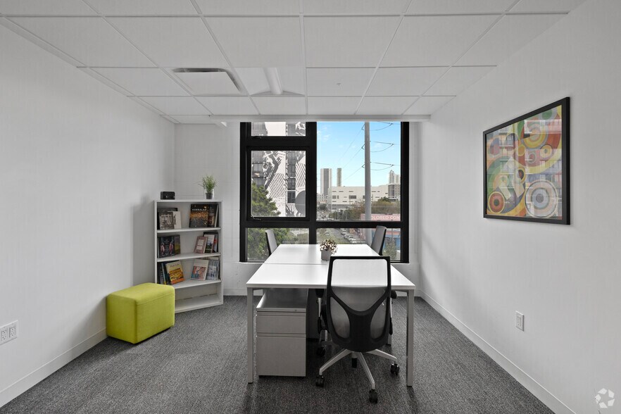 More Photos Of 218 NW 24th St, Miami Coworking Space