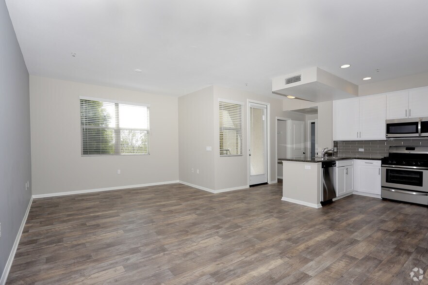 More Photos Of 700 S Myrtle Ave, Monrovia Apartments For Lease