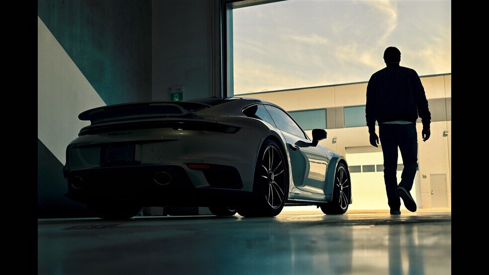 More Photos Of 13005 93 Av SW, Edmonton Self Storage For Sale