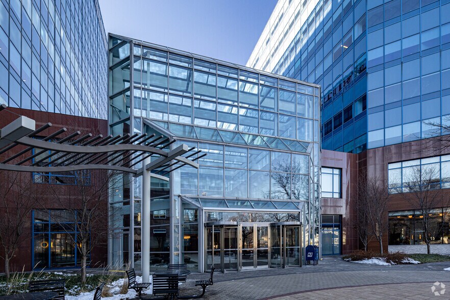 More Photos Of 1000 Harbor Blvd, Weehawken Office For Lease