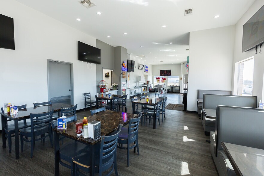 More Photos Of 1140 Kermit St, Plainview Restaurant For Sale