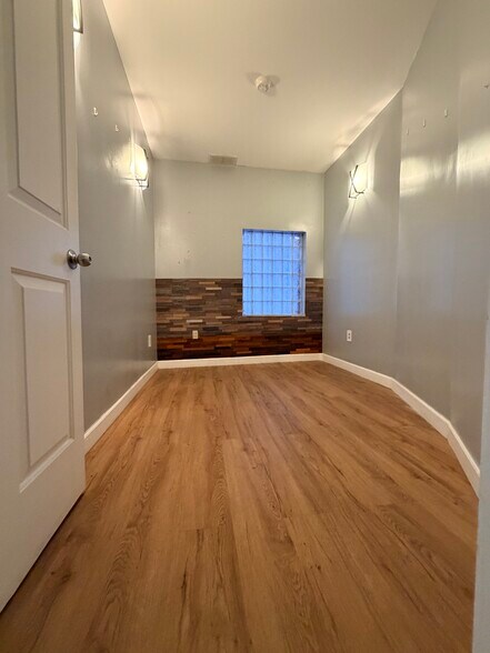 More Photos Of 516 51st St, West New York Office Residential For Lease