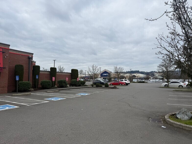 More Photos Of 1441 D St NE, Auburn Restaurant For Lease