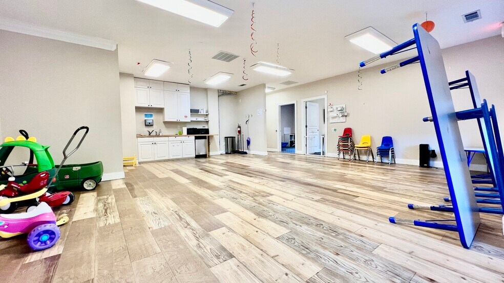 More Photos Of 4080 McGinnis Ferry Rd, Alpharetta Office For Sale