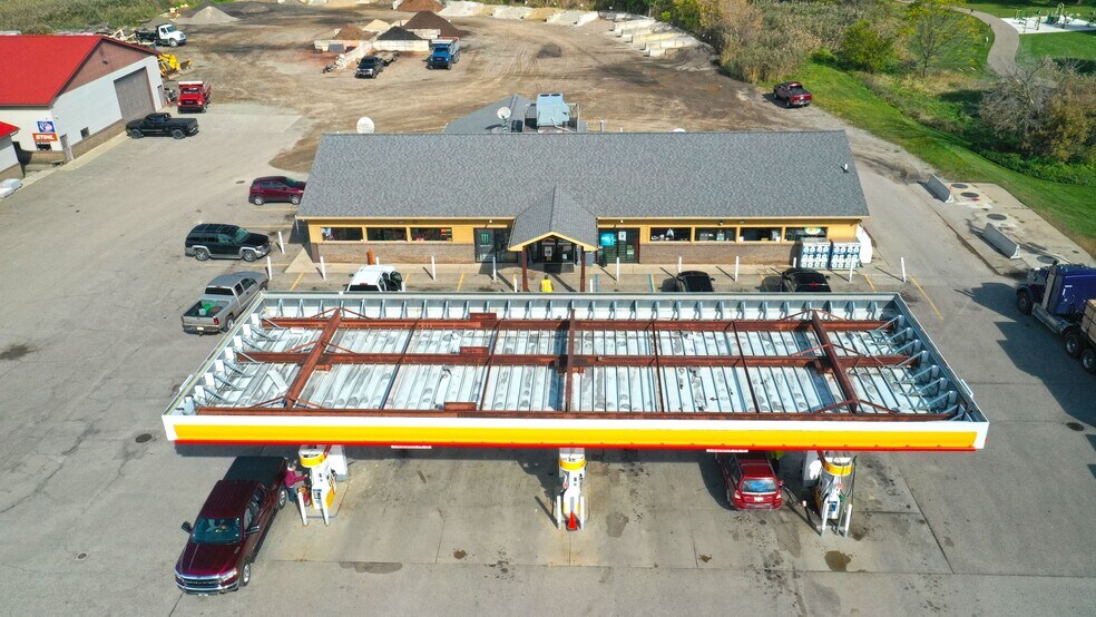 More Photos Of 390 W Main St, Stockbridge Service Station For Sale