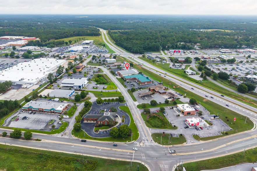 More Photos Of 860 Buckhead Dr, Statesboro Storefront For Sale