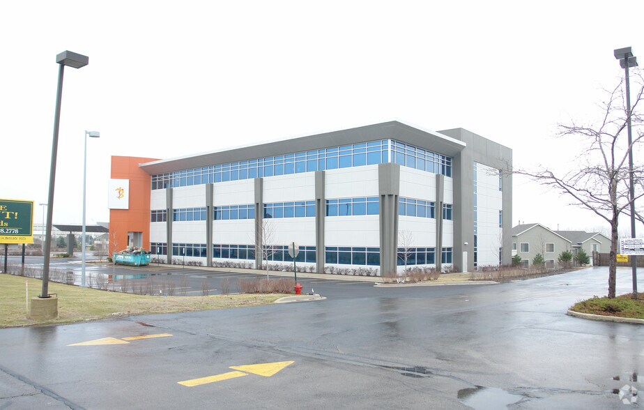 More Photos Of 2124 Ogden Ave, Aurora Medical For Lease