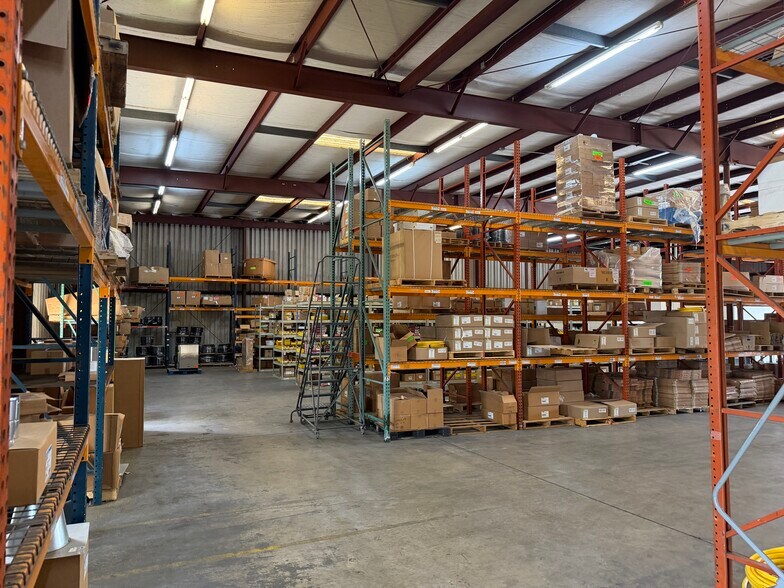More Photos Of 229 SW 54th Ct, Ocala Distribution For Lease