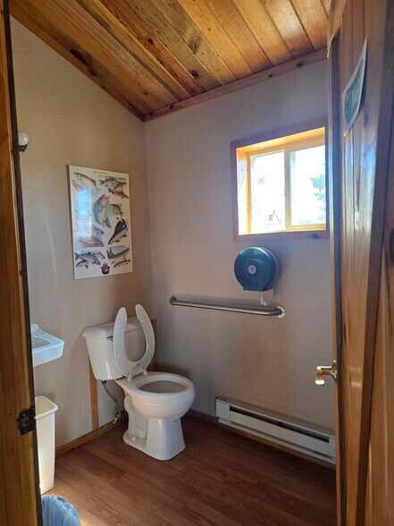 More Photos Of 187 US-16, Buffalo Auto Repair For Sale