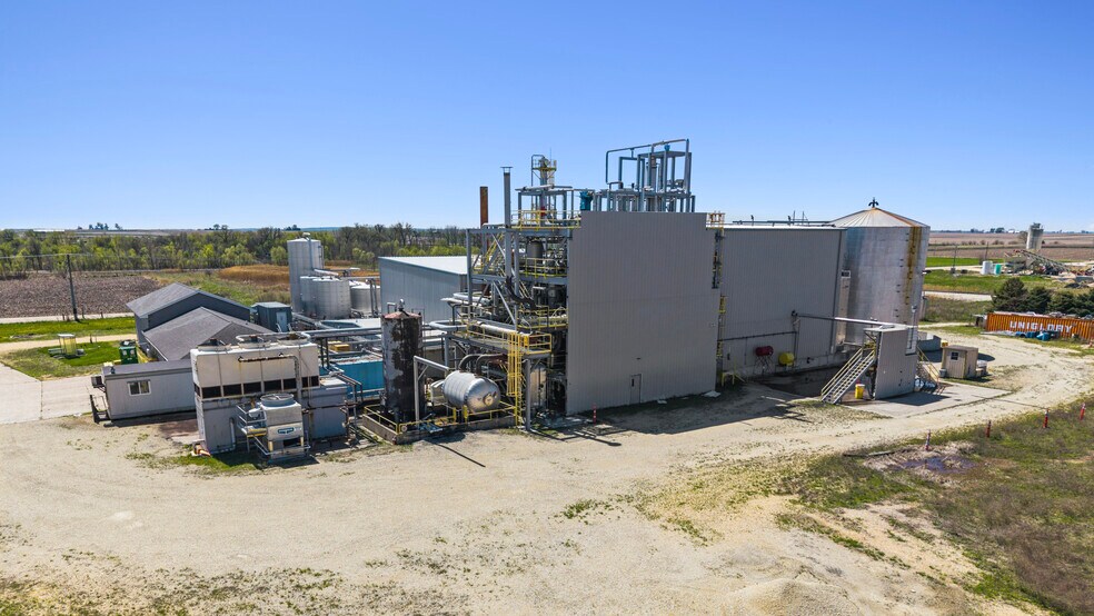 More Photos Of 5640 44th Ave S, Clinton Industrial For Sale