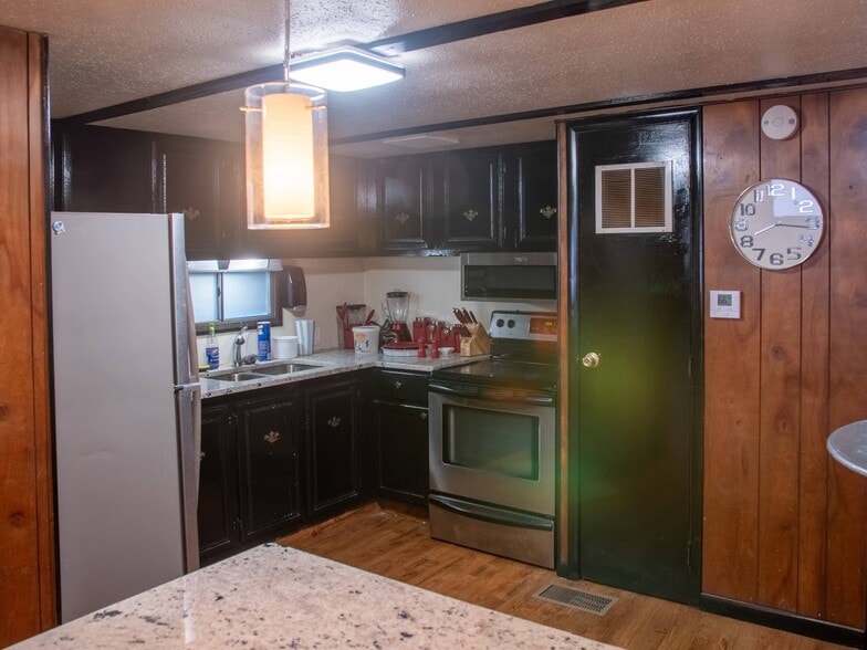 More Photos Of 1912 S California Ave, Chicago Land For Lease