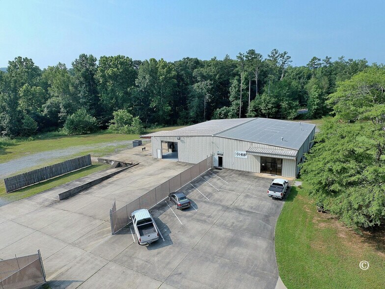 More Photos Of 300 Delano Dr, Manchester Warehouse For Sale