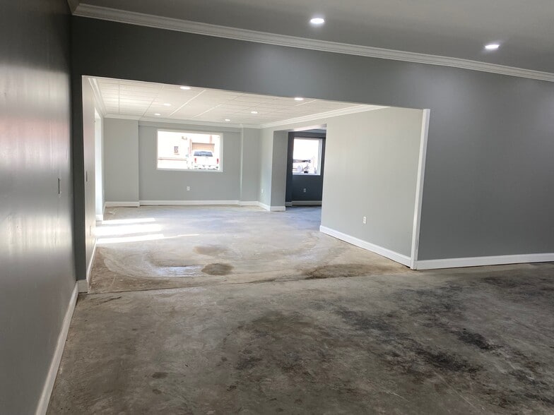 More Photos Of 775 Clairton Blvd, Pittsburgh Freestanding For Sale