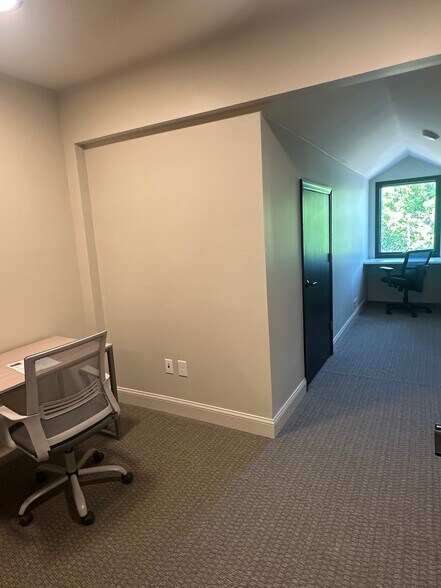 More Photos Of 184 North Ave E, Cranford Office For Lease