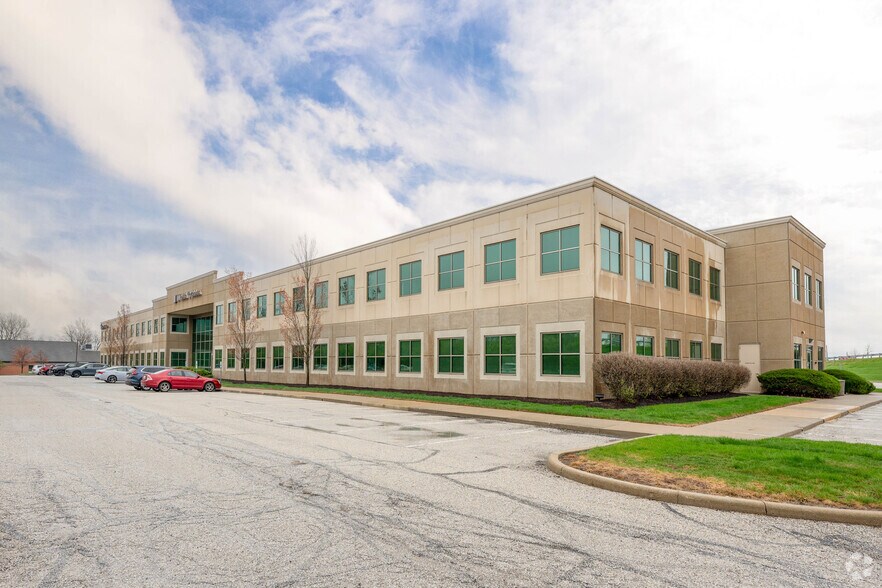 More Photos Of 4880 Century Plaza Rd, Indianapolis Medical For Lease