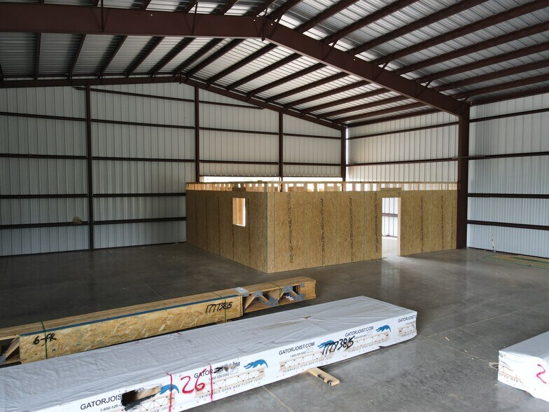 More Photos Of 36259 Alabama 25, Faunsdale Warehouse For Lease