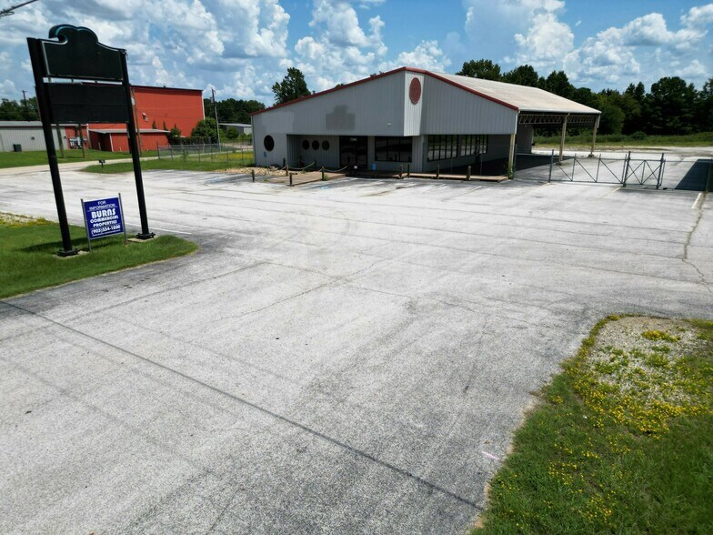 More Photos Of 17601 State Highway 155 S, Flint Warehouse For Sale