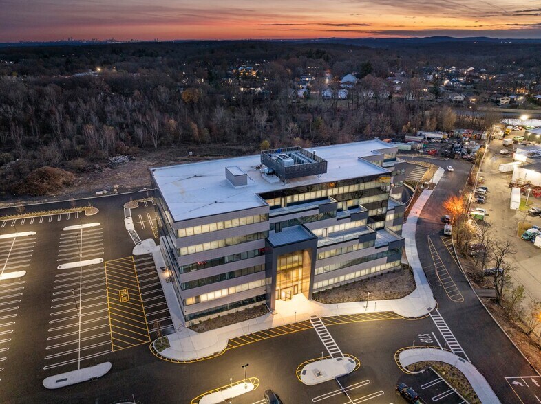 More Photos Of 33 Route 59, Monsey Office For Lease