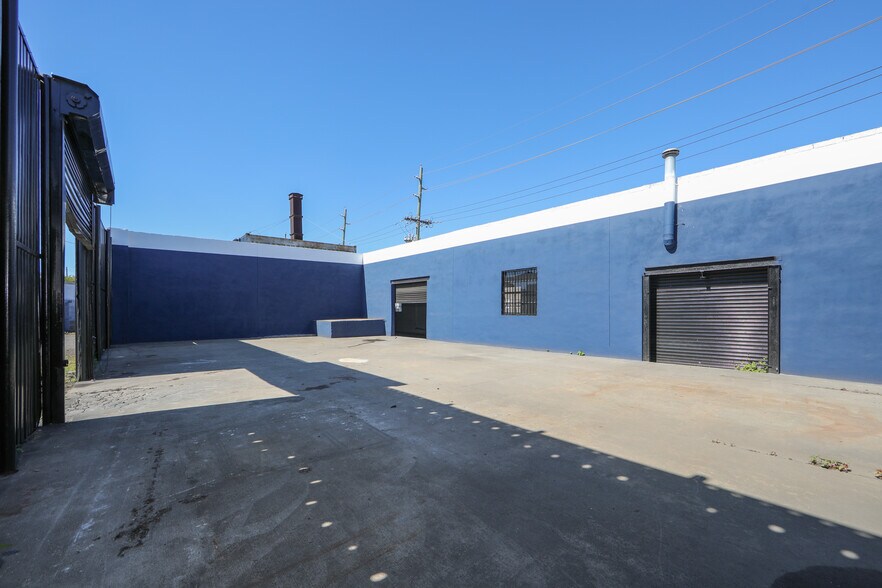 More Photos Of 250 Mechanic St, Camden Manufacturing For Lease