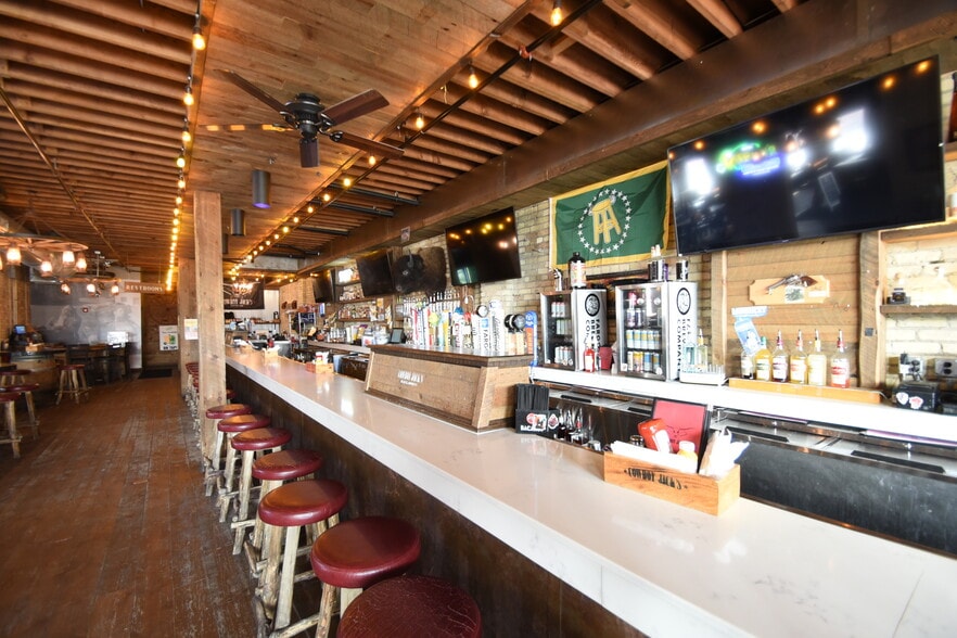 More Photos Of 506 Broadway, Fargo Restaurant For Lease