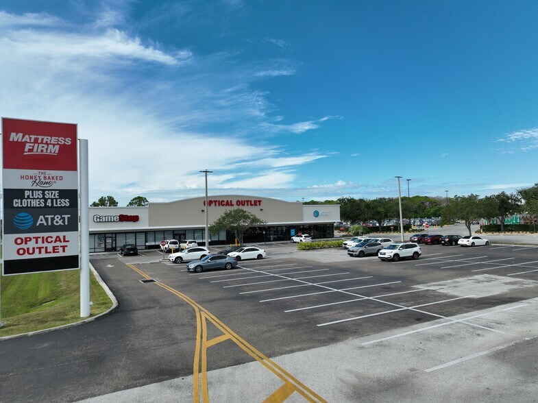 Primary Photo Of 8619-8637 Us Hwy 19 N, Port Richey Unknown For Lease