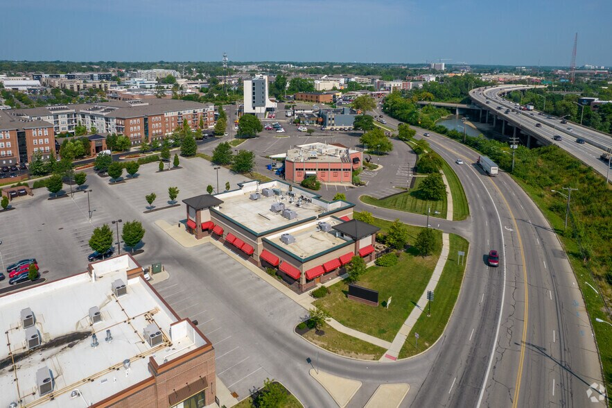 More Photos Of 1201 Olentangy River Rd, Columbus Restaurant For Lease